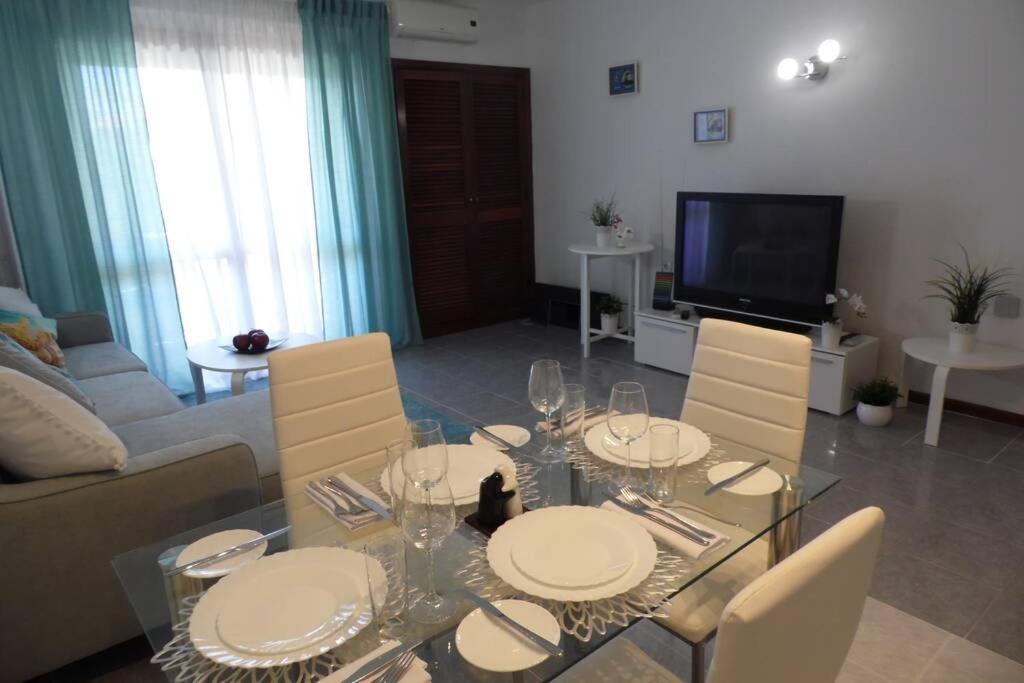 Happy House-Fantastic Holiday With All Amenities Αλμπουφέιρα Εξωτερικό φωτογραφία